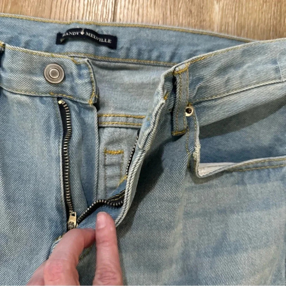 Brandy Melville Women’s Light Wash Boyfriend Distressed Denim Jeans Size S GUC - Picture 6 of 11